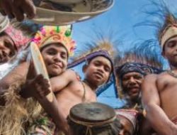 Festival Biak Munara Wampasi 2025 Gaet Wisatawan Mancanegara