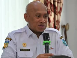 Bupati Mansnembra Prioritaskan Kebutuhan Dasar